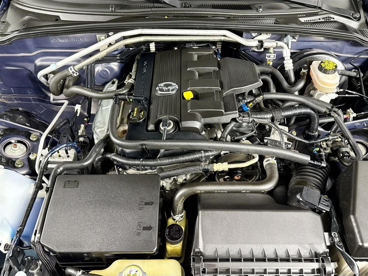 Mazda MX-5 Miata 2dr Conv Touring Manual 2006