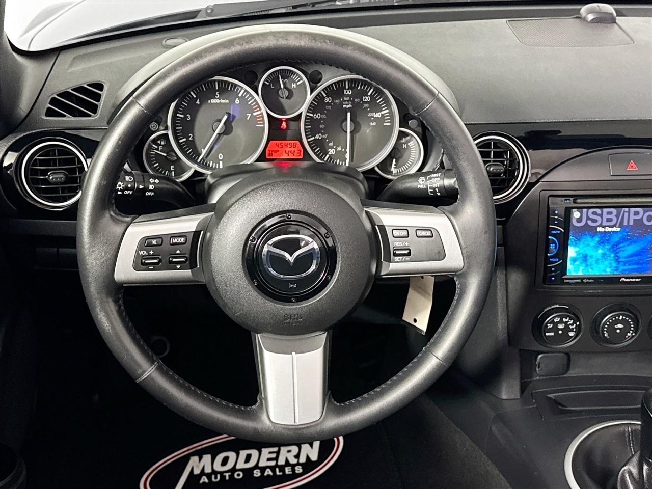 Mazda MX-5 Miata 2dr Conv Touring Manual 2006