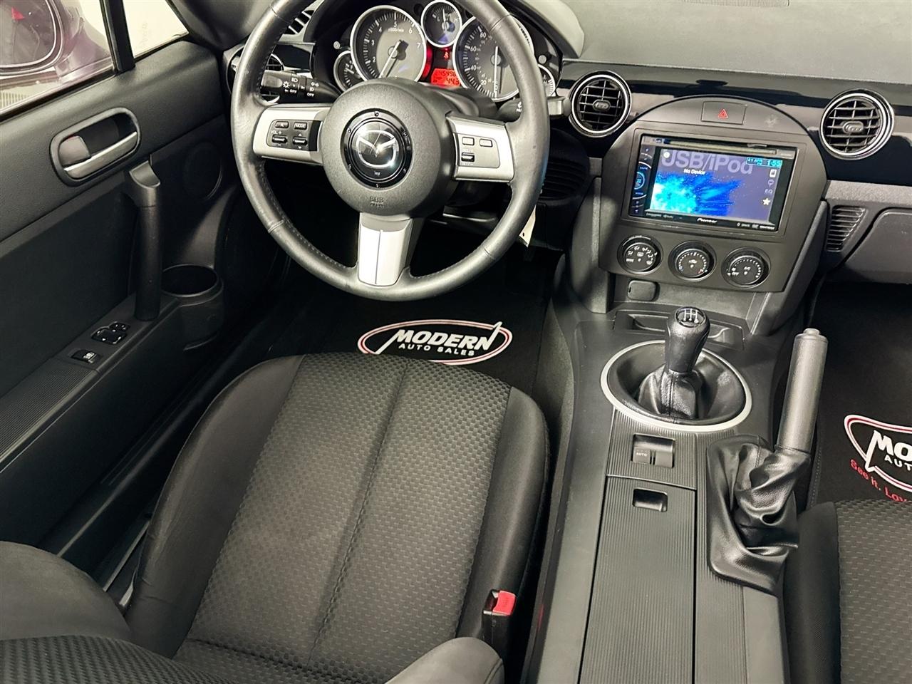 Mazda MX-5 Miata 2dr Conv Touring Manual 2006