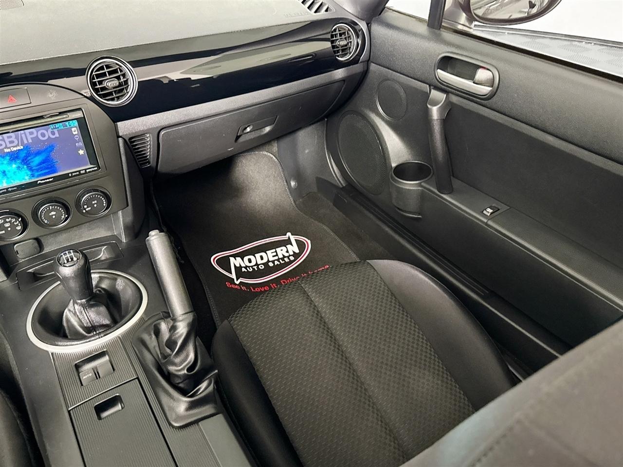 Mazda MX-5 Miata 2dr Conv Touring Manual 2006