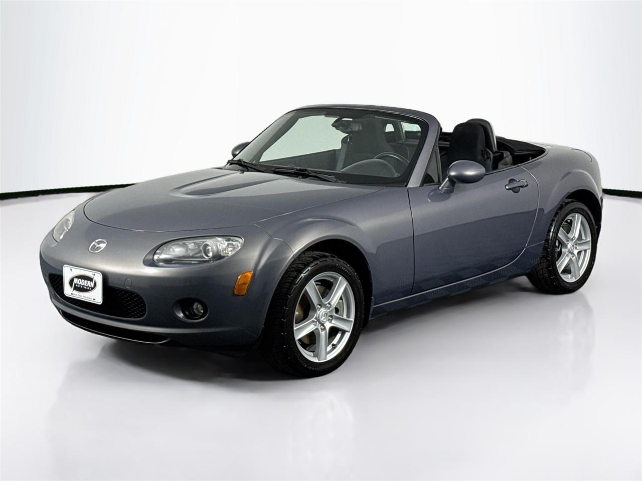 Mazda MX-5 Miata 2dr Conv Touring Manual 2006