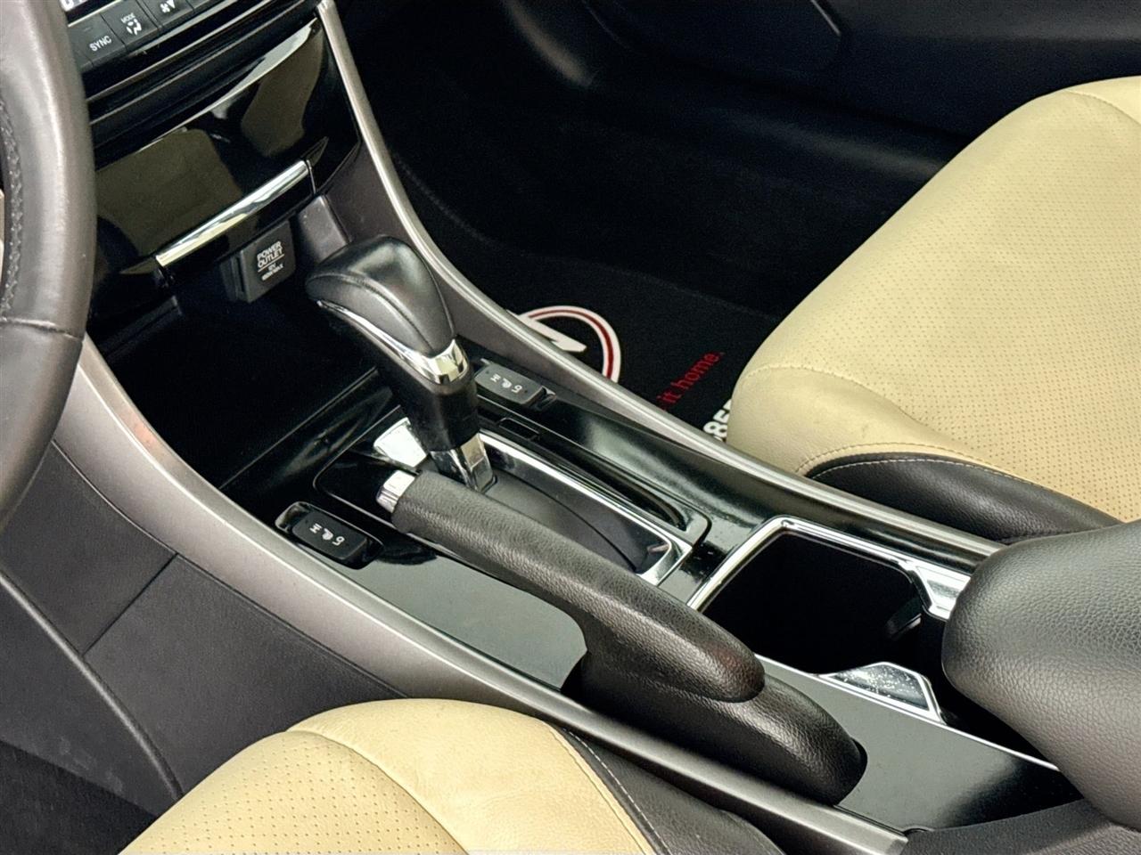 Honda Accord Coupe Touring Auto 2017