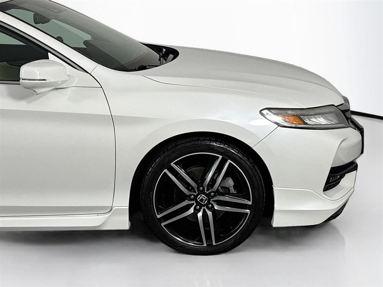 Honda Accord Coupe Touring Auto 2017