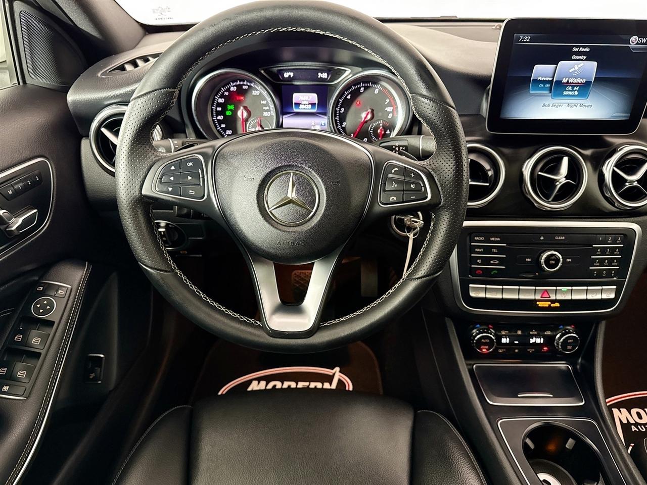 Mercedes-Benz GLA GLA 250 4MATIC SUV 2018