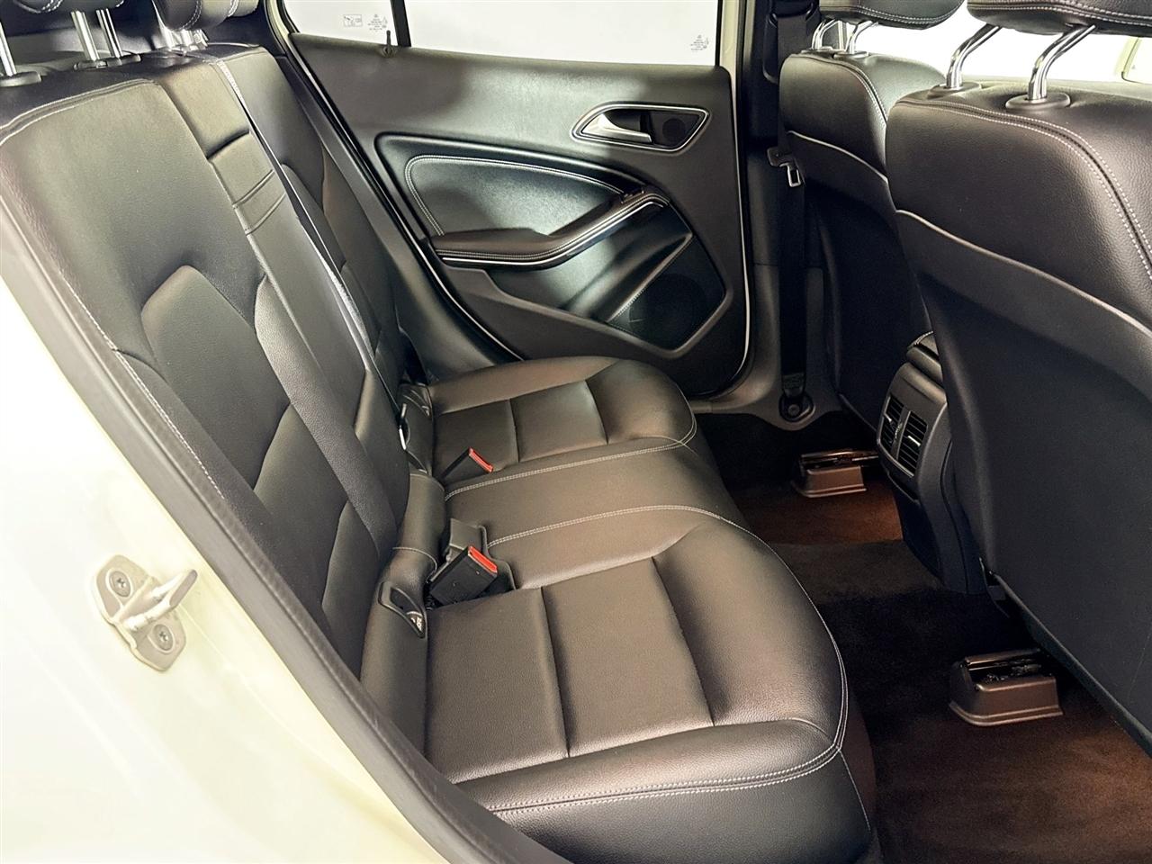 Mercedes-Benz GLA GLA 250 4MATIC SUV 2018