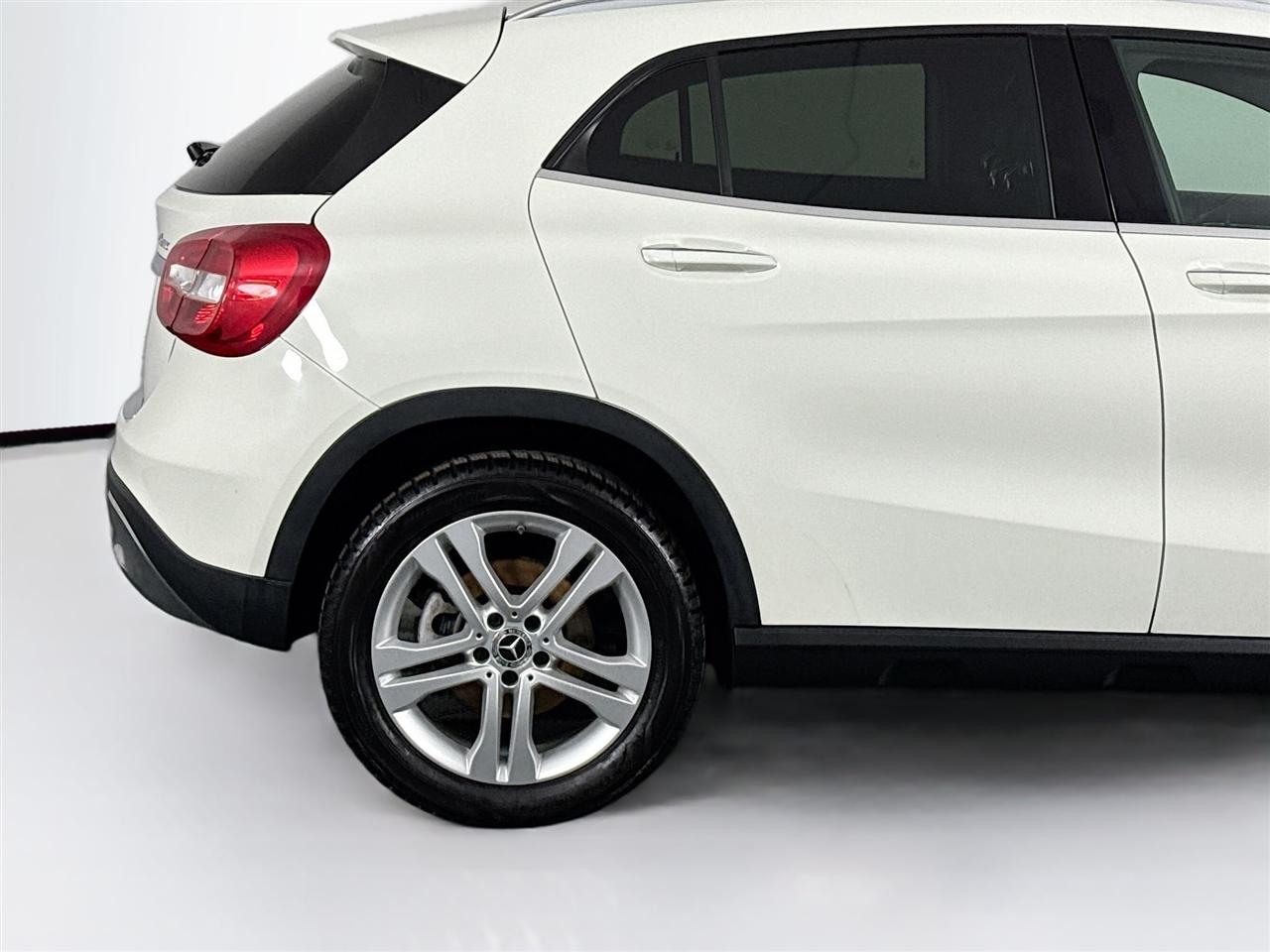 Mercedes-Benz GLA GLA 250 4MATIC SUV 2018