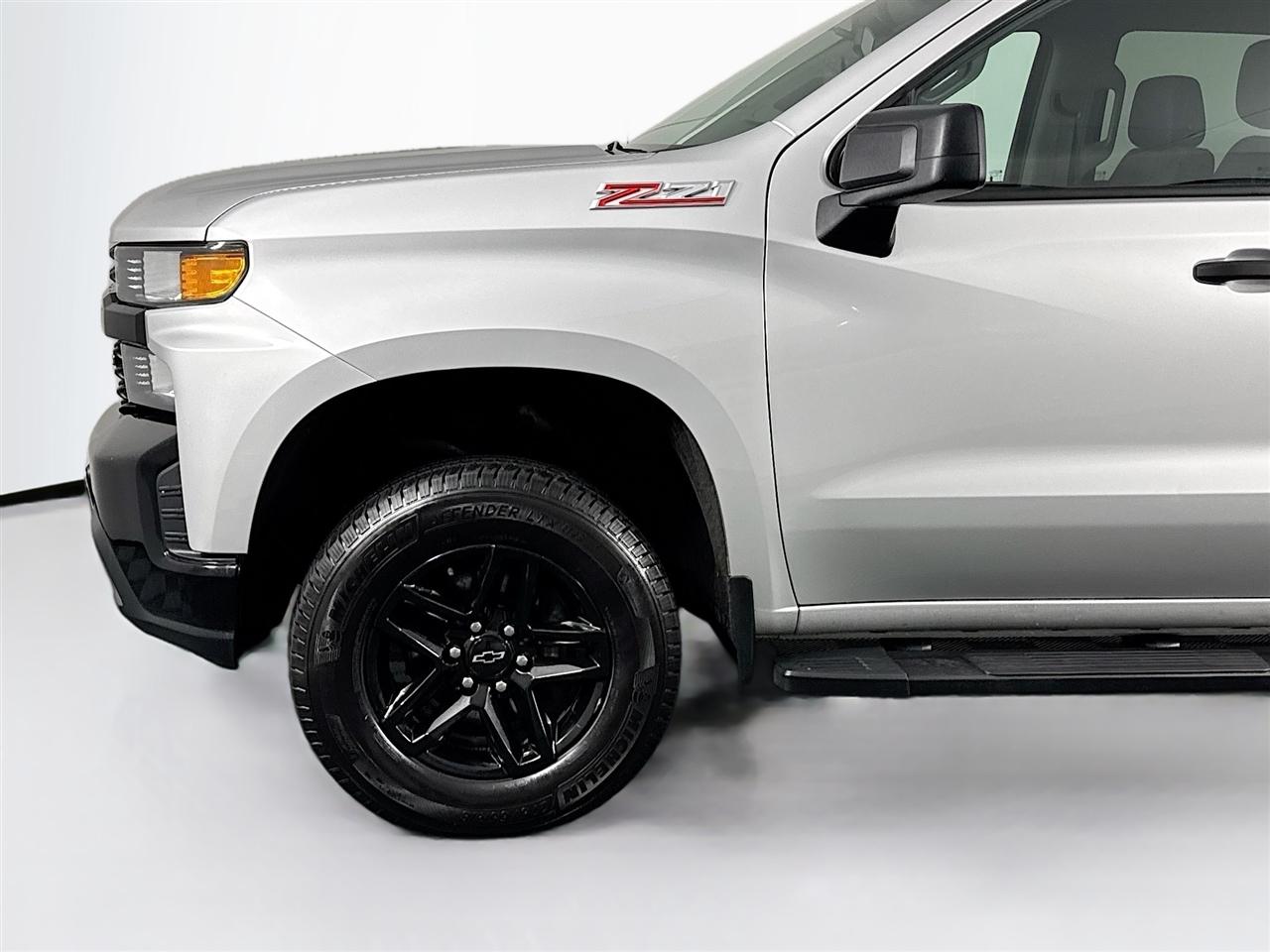 Chevrolet Silverado 1500 4WD Crew Cab 147" Custom Trail Boss 2019