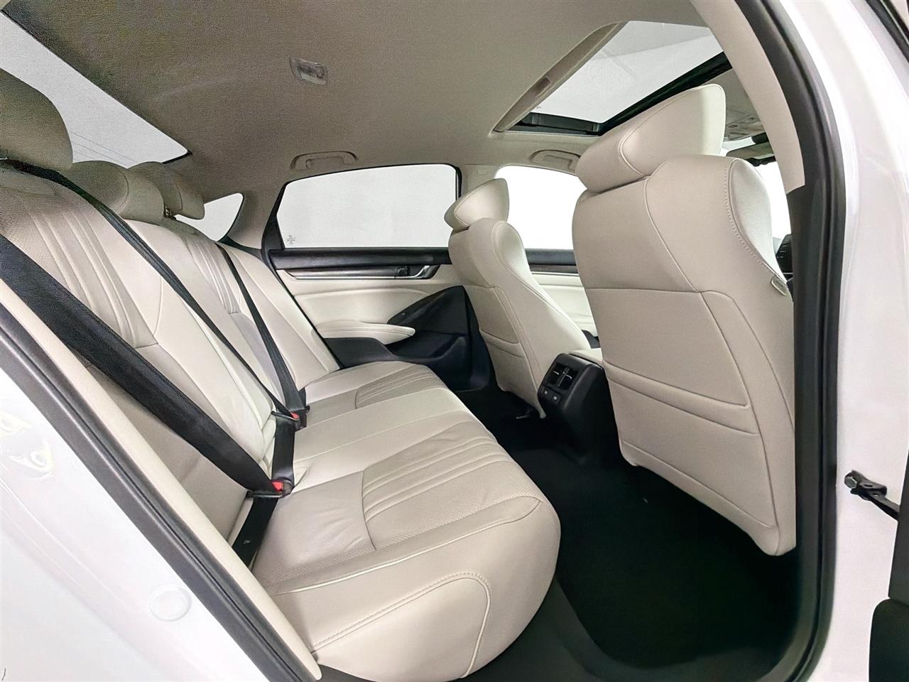 Honda Accord Hybrid Touring Sedan 2022