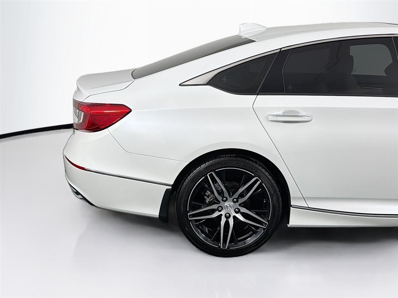Honda Accord Hybrid Touring Sedan 2022