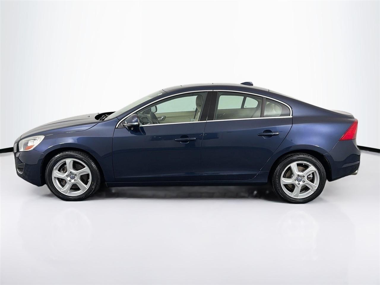 Volvo S60 4dr Sdn T5 AWD 2013