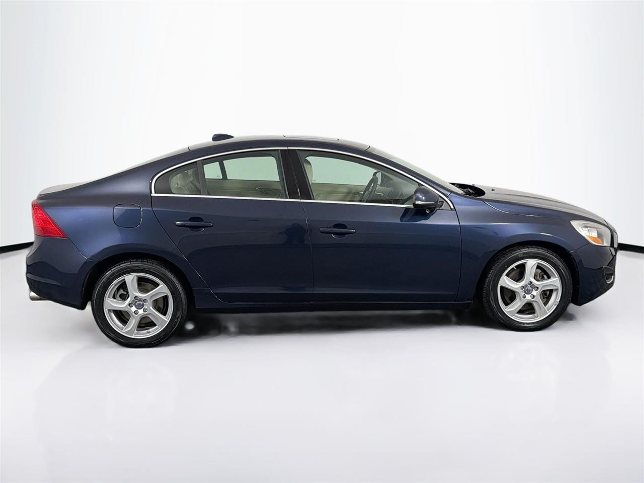 Volvo S60 4dr Sdn T5 AWD 2013