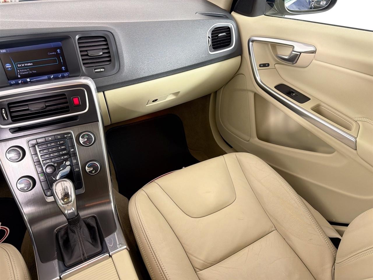 Volvo S60 4dr Sdn T5 AWD 2013