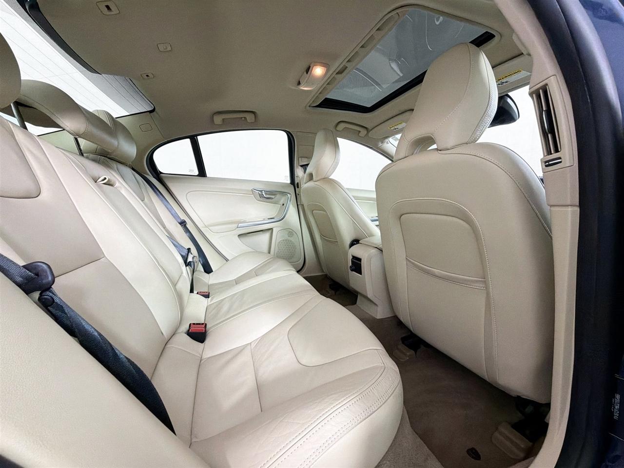 Volvo S60 4dr Sdn T5 AWD 2013