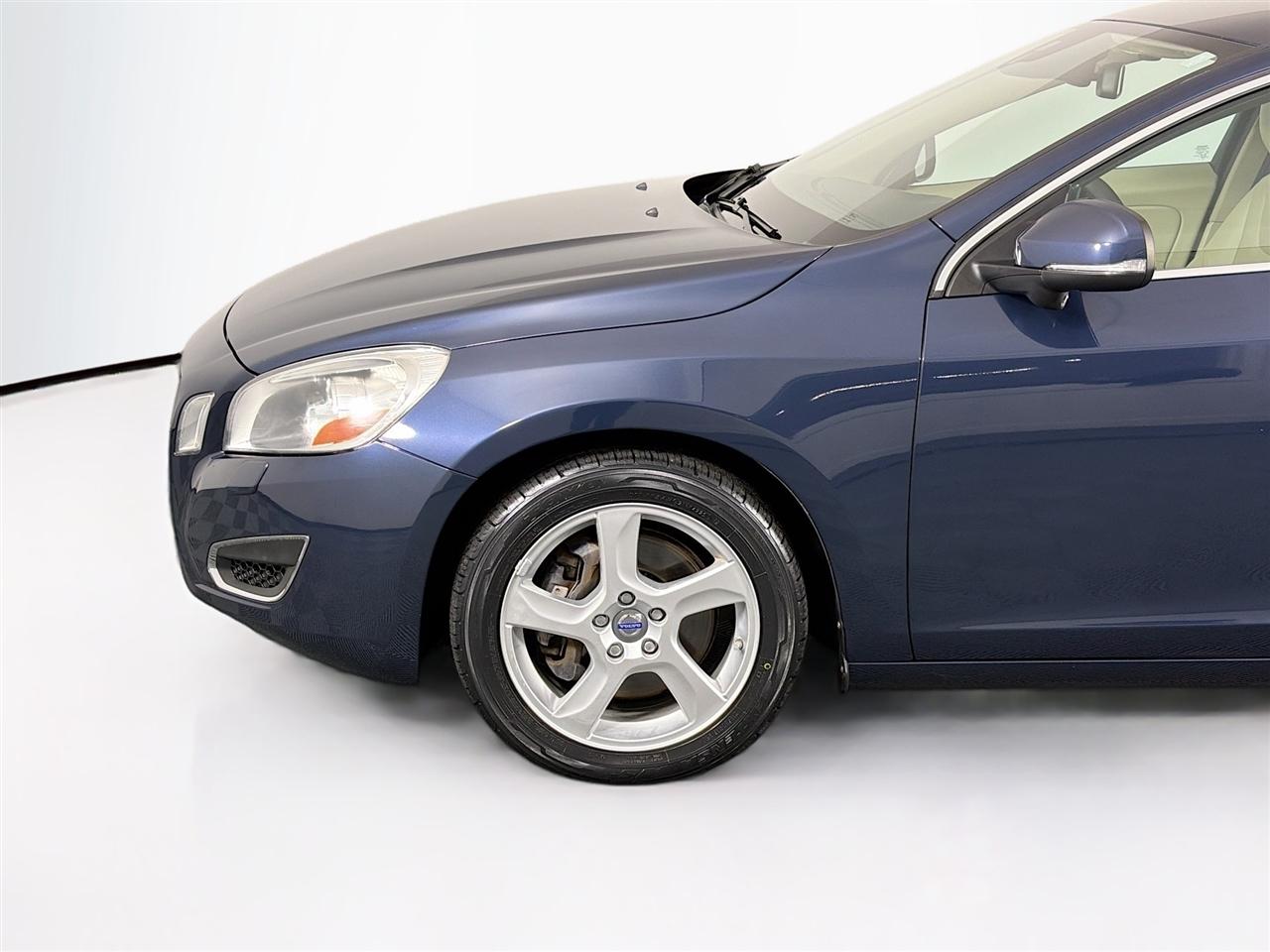 Volvo S60 4dr Sdn T5 AWD 2013