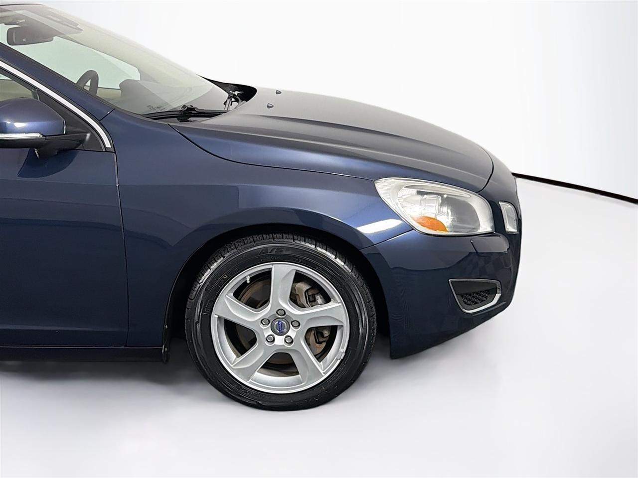 Volvo S60 4dr Sdn T5 AWD 2013