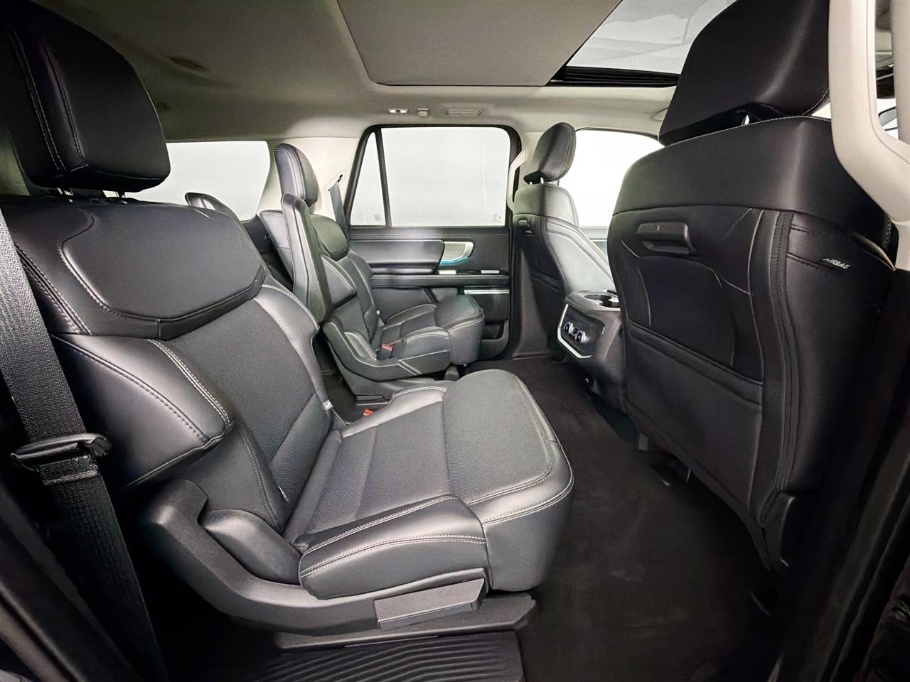 Ford Expedition Max Platinum 4x4 2025