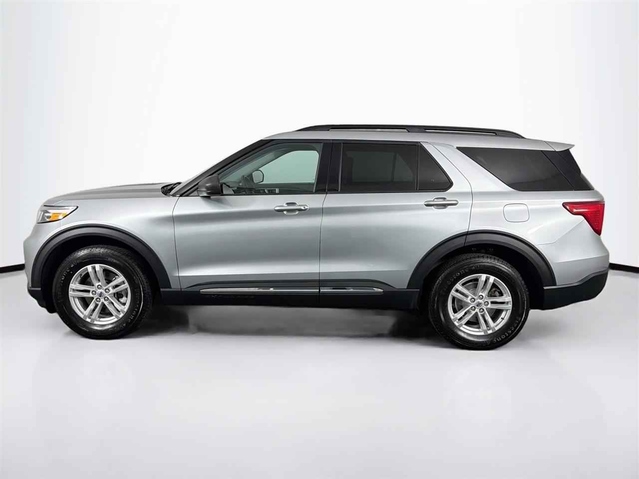 Ford Explorer XLT 4WD 2023
