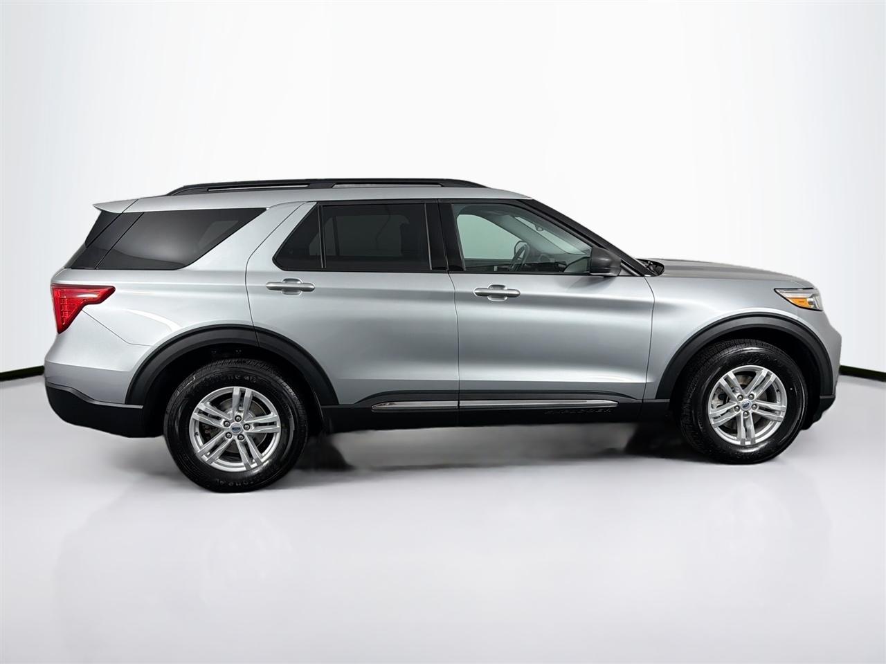Ford Explorer XLT 4WD 2023