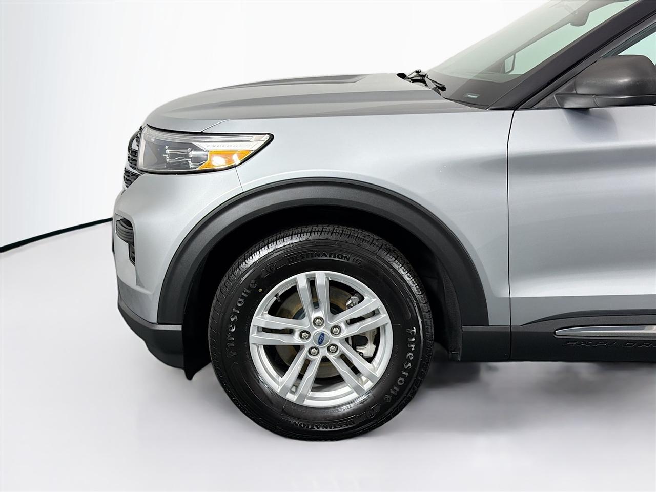 Ford Explorer XLT 4WD 2023