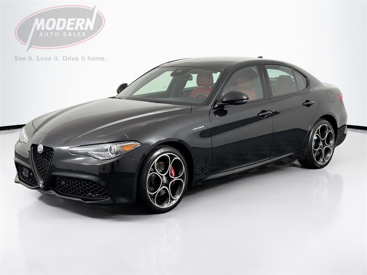 Alfa Romeo Giulia Veloce AWD 2023