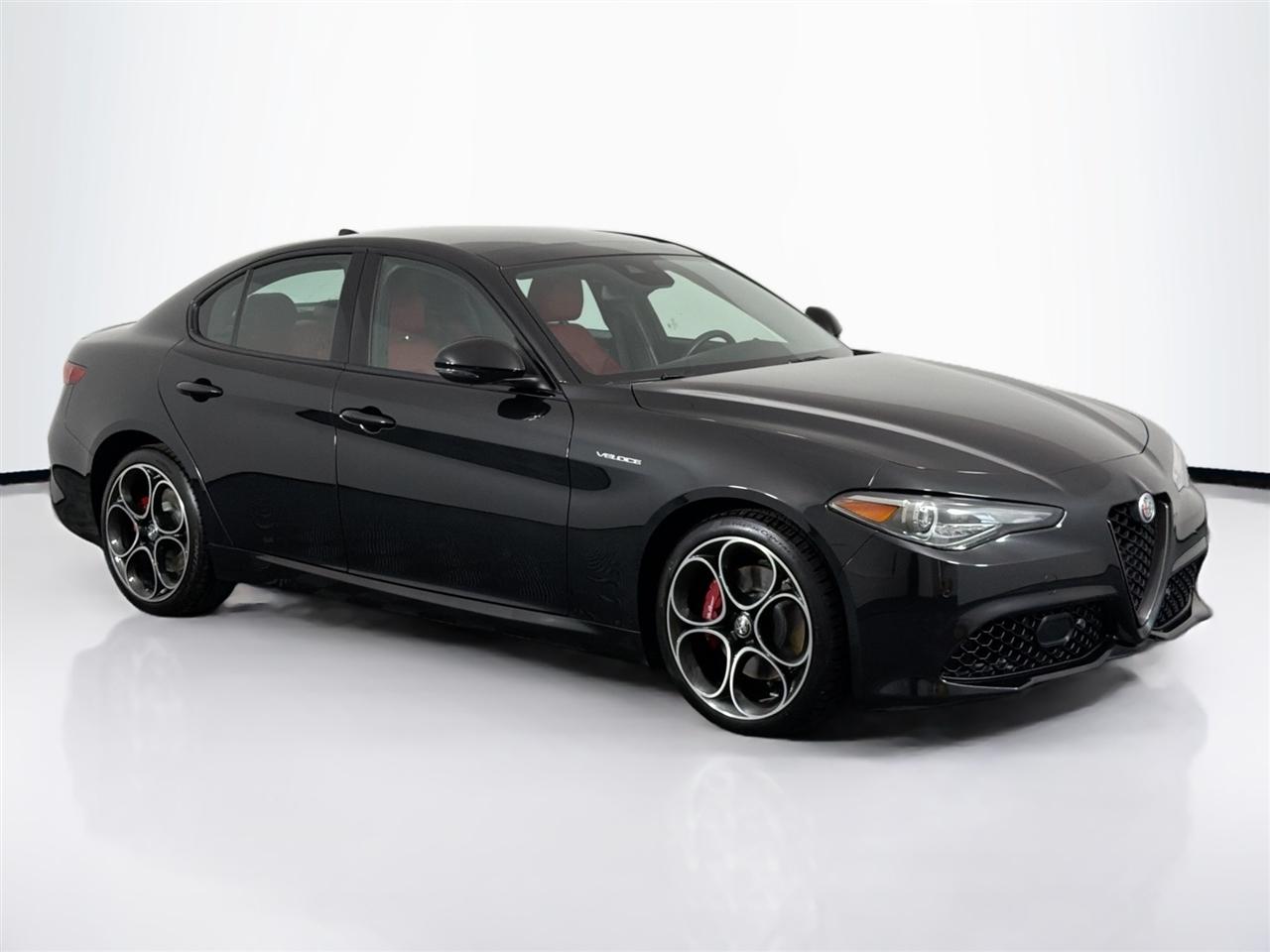 Alfa Romeo Giulia Veloce AWD 2023