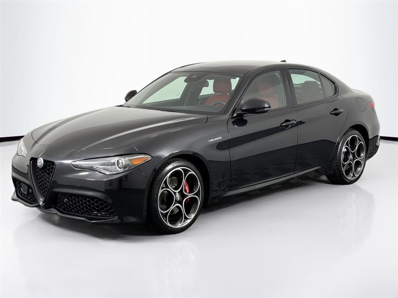 Alfa Romeo Giulia Veloce AWD 2023