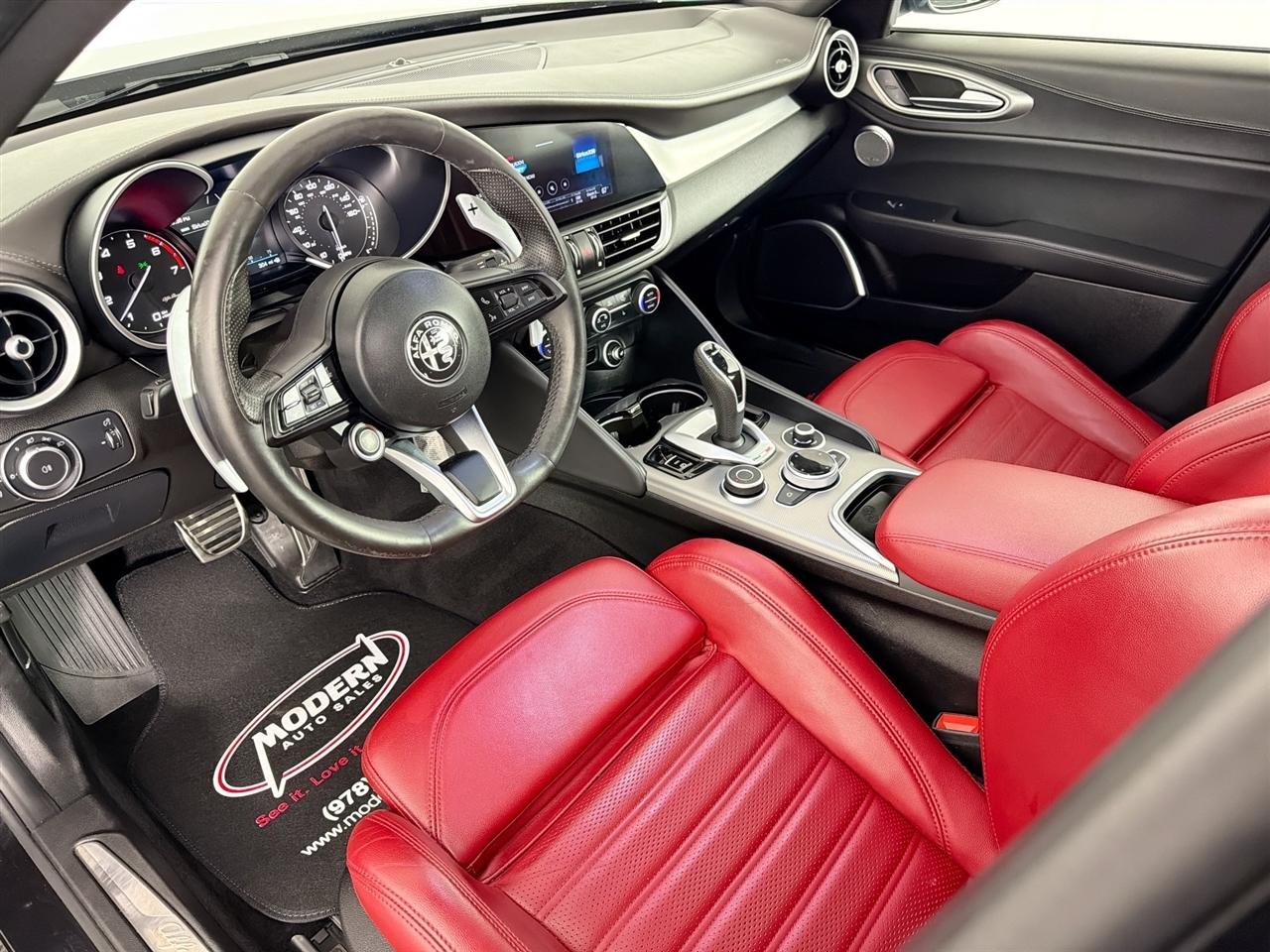 Alfa Romeo Giulia Veloce AWD 2023