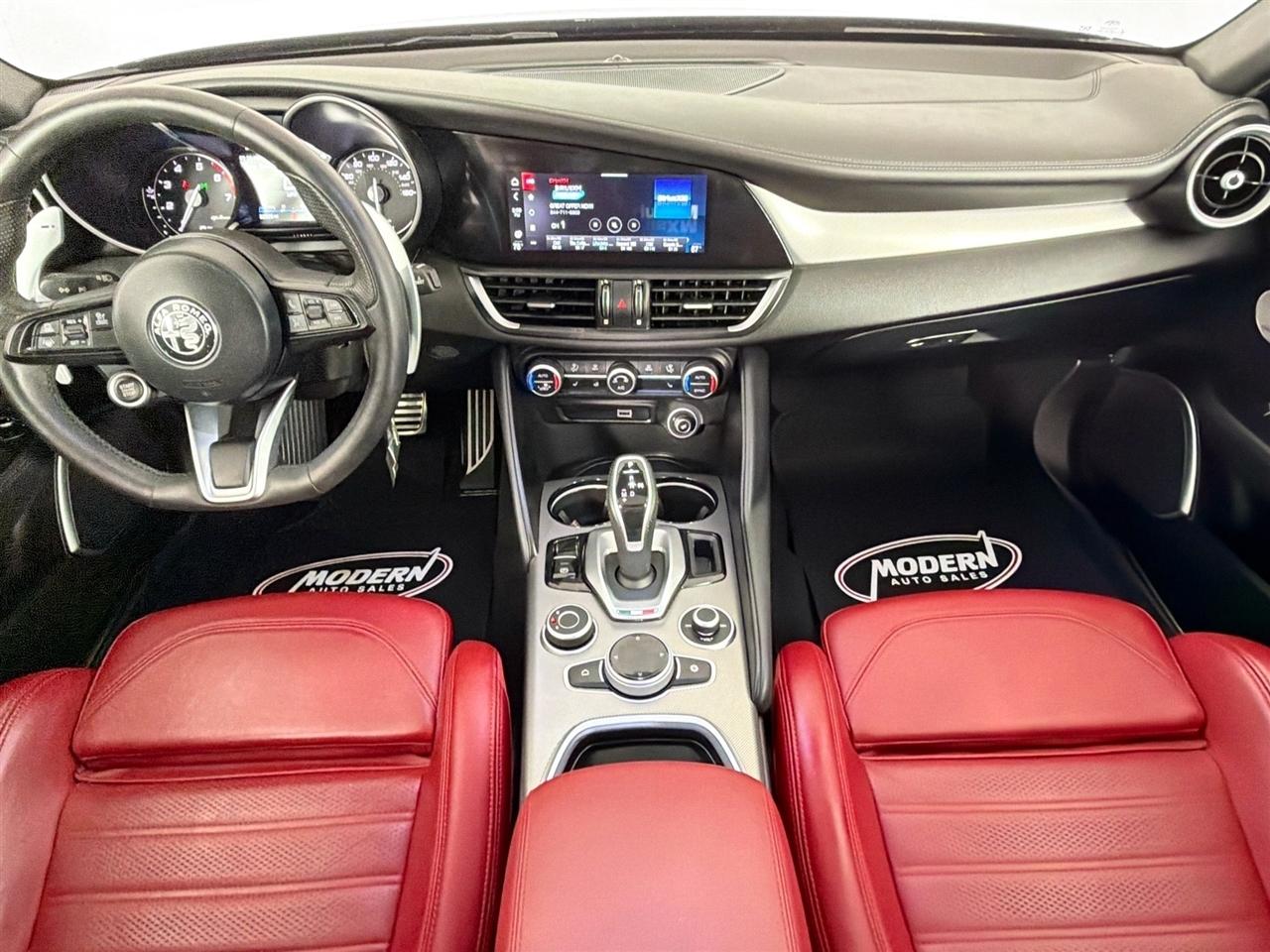Alfa Romeo Giulia Veloce AWD 2023