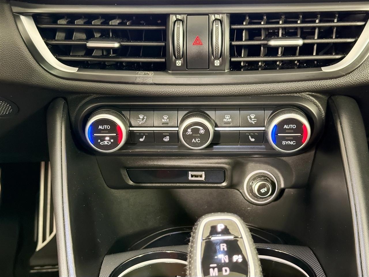Alfa Romeo Giulia Veloce AWD 2023