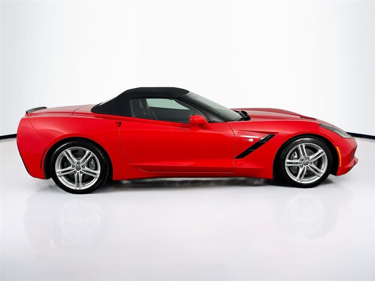 Chevrolet Corvette 2dr Stingray Conv w/2LT 2017