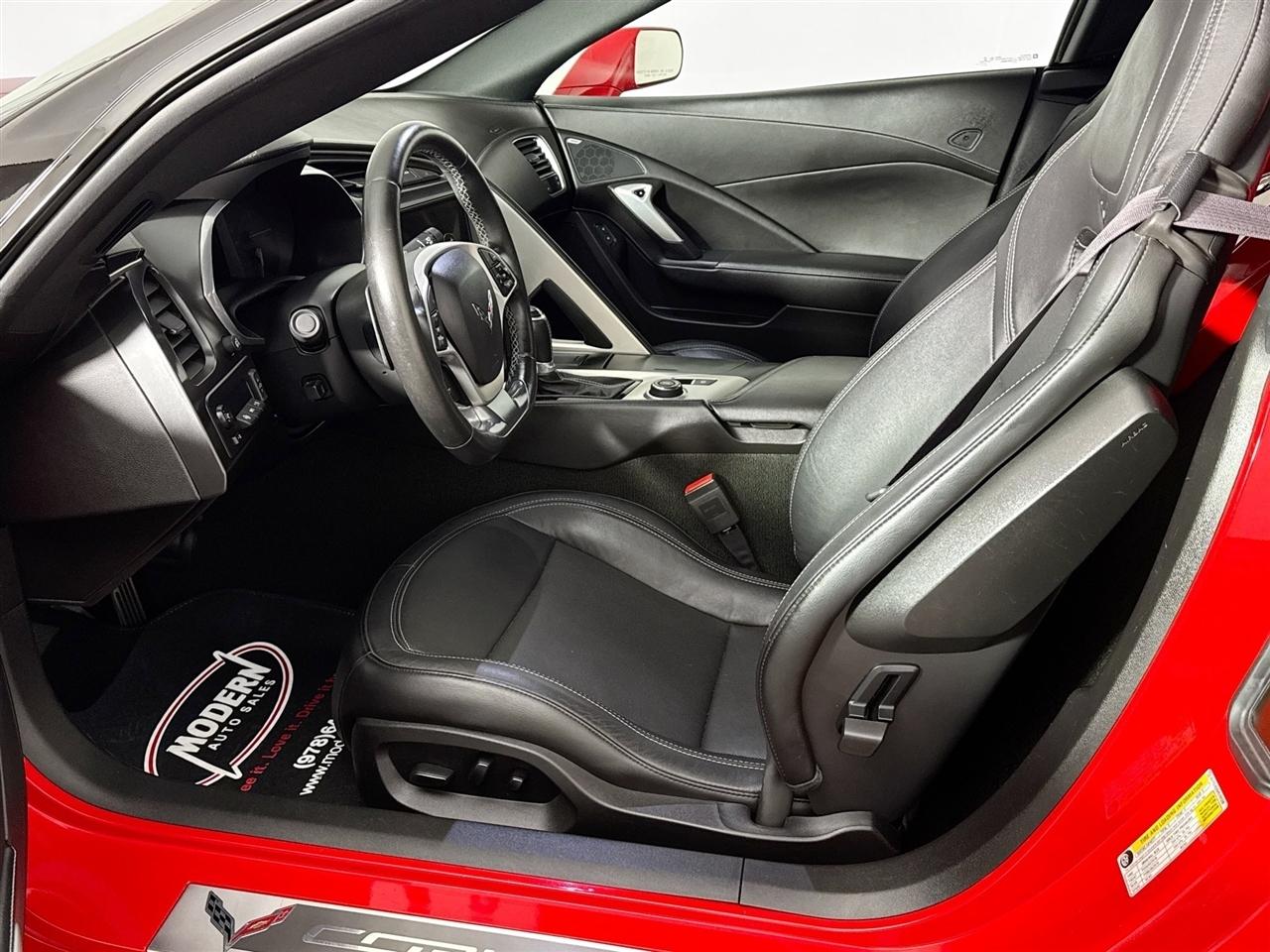 Chevrolet Corvette 2dr Stingray Conv w/2LT 2017