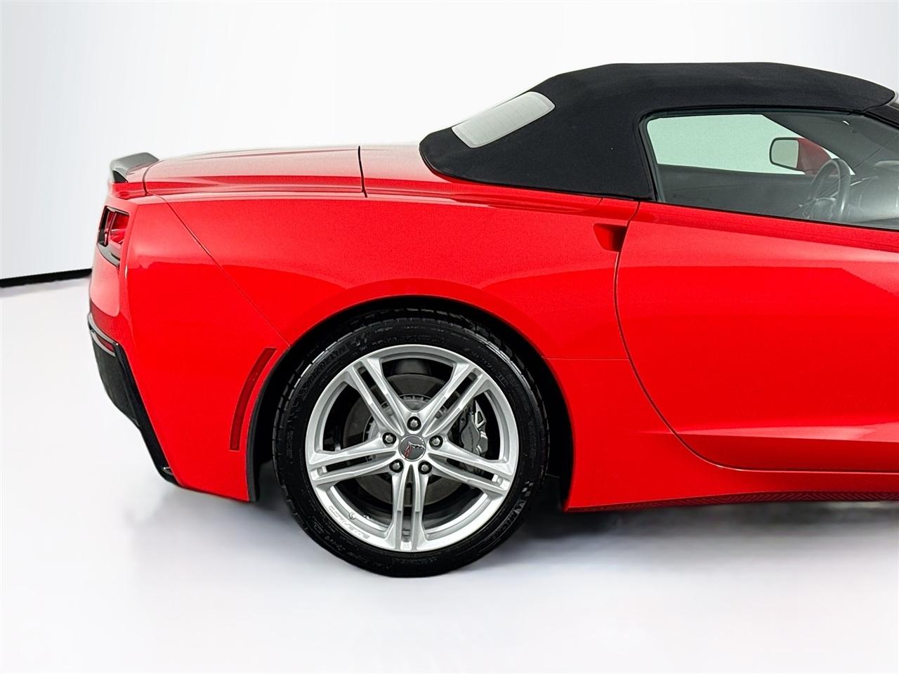 Chevrolet Corvette 2dr Stingray Conv w/2LT 2017