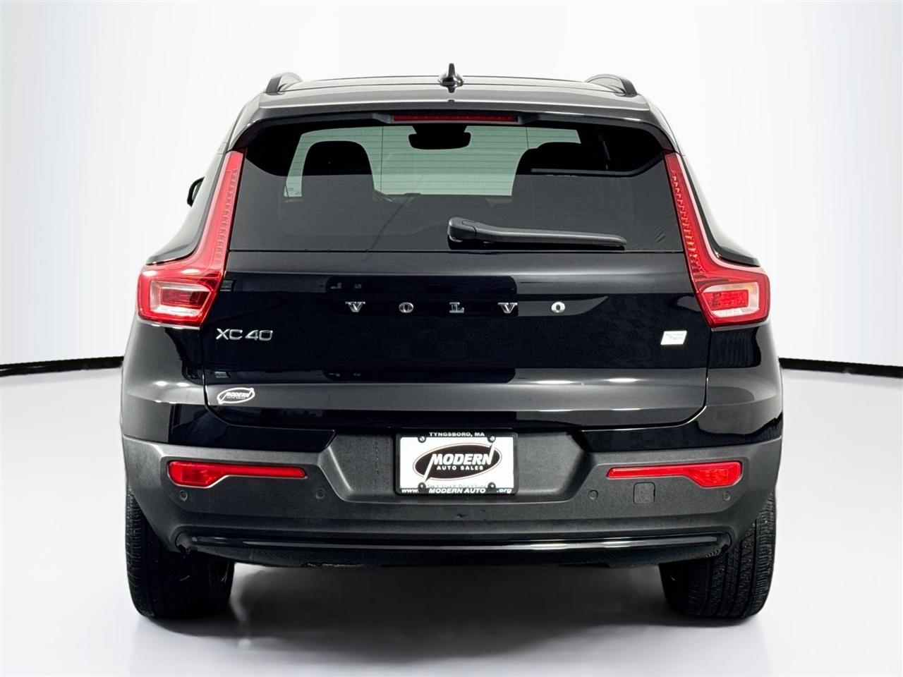 Volvo XC40 Recharge Pure Electric Twin eAWD Plus 2023