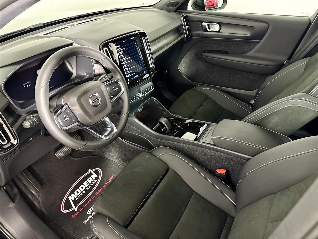 Volvo XC40 Recharge Pure Electric Twin eAWD Plus 2023
