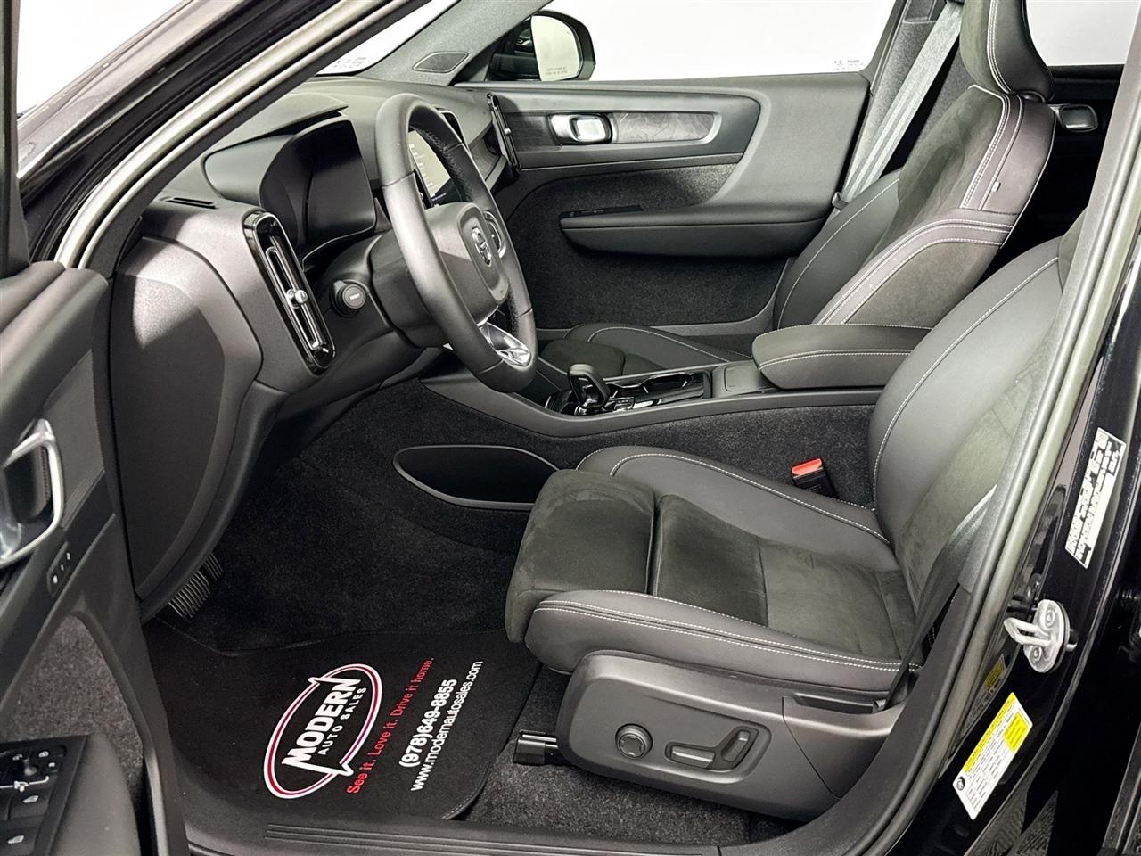 Volvo XC40 Recharge Pure Electric Twin eAWD Plus 2023