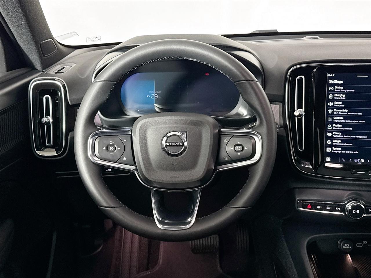 Volvo XC40 Recharge Pure Electric Twin eAWD Plus 2023