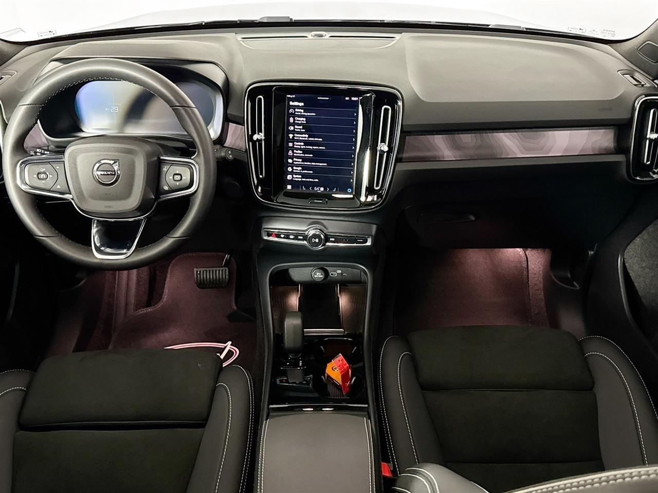 Volvo XC40 Recharge Pure Electric Twin eAWD Plus 2023