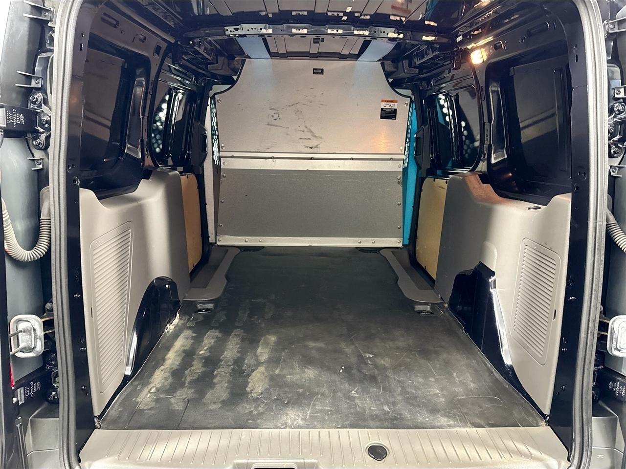 Ford Transit Connect Van XL LWB w/Rear Symmetrical Doors 2023