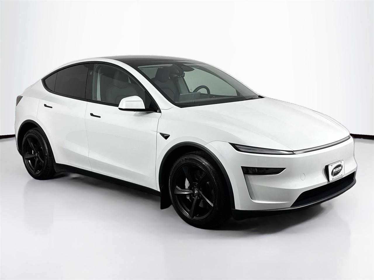 Tesla Model Y Long Range Launch Series AWD *Ltd Avail* 2026