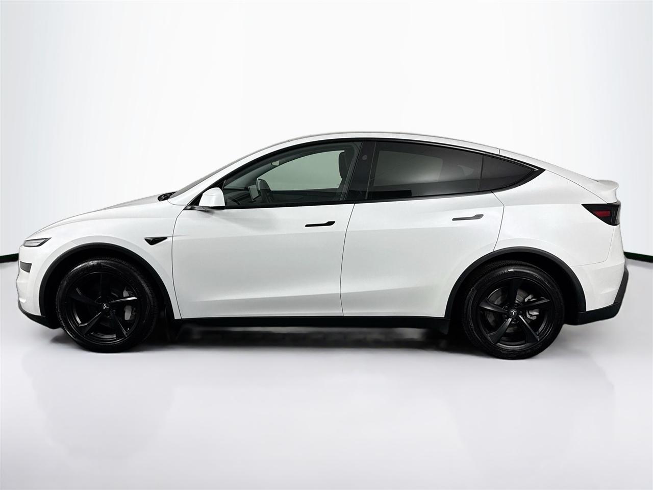 Tesla Model Y Long Range Launch Series AWD *Ltd Avail* 2026