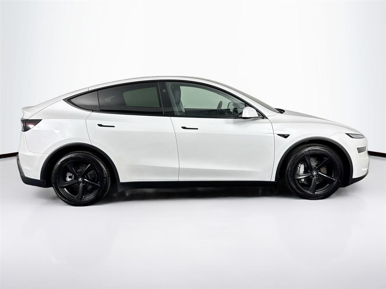 Tesla Model Y Long Range Launch Series AWD *Ltd Avail* 2026