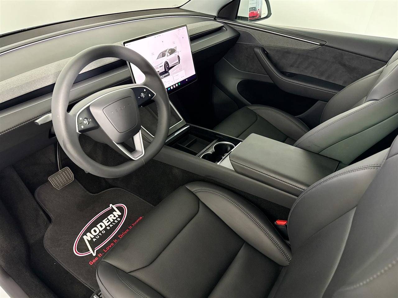 Tesla Model Y Long Range Launch Series AWD *Ltd Avail* 2026