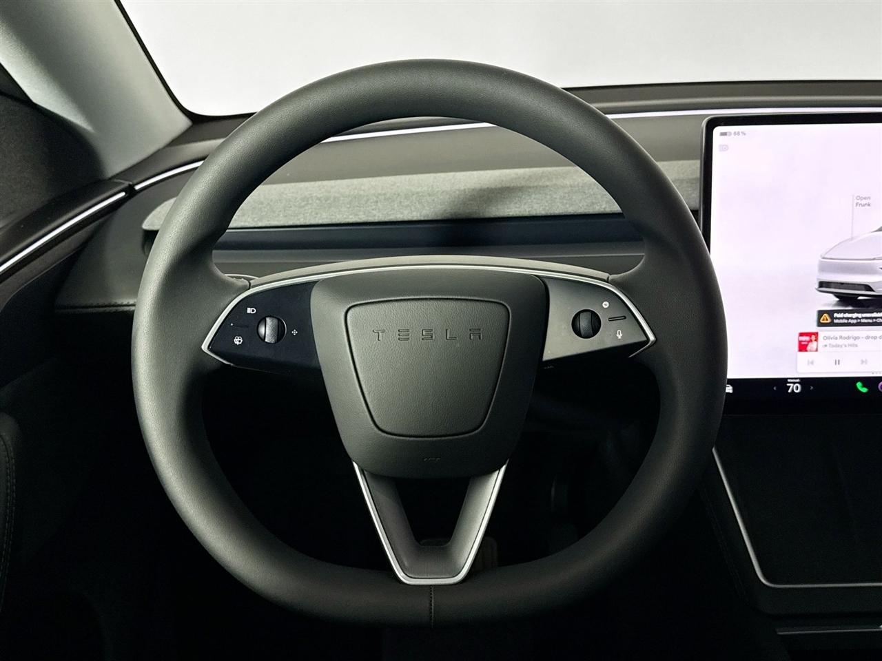 Tesla Model Y Long Range Launch Series AWD *Ltd Avail* 2026