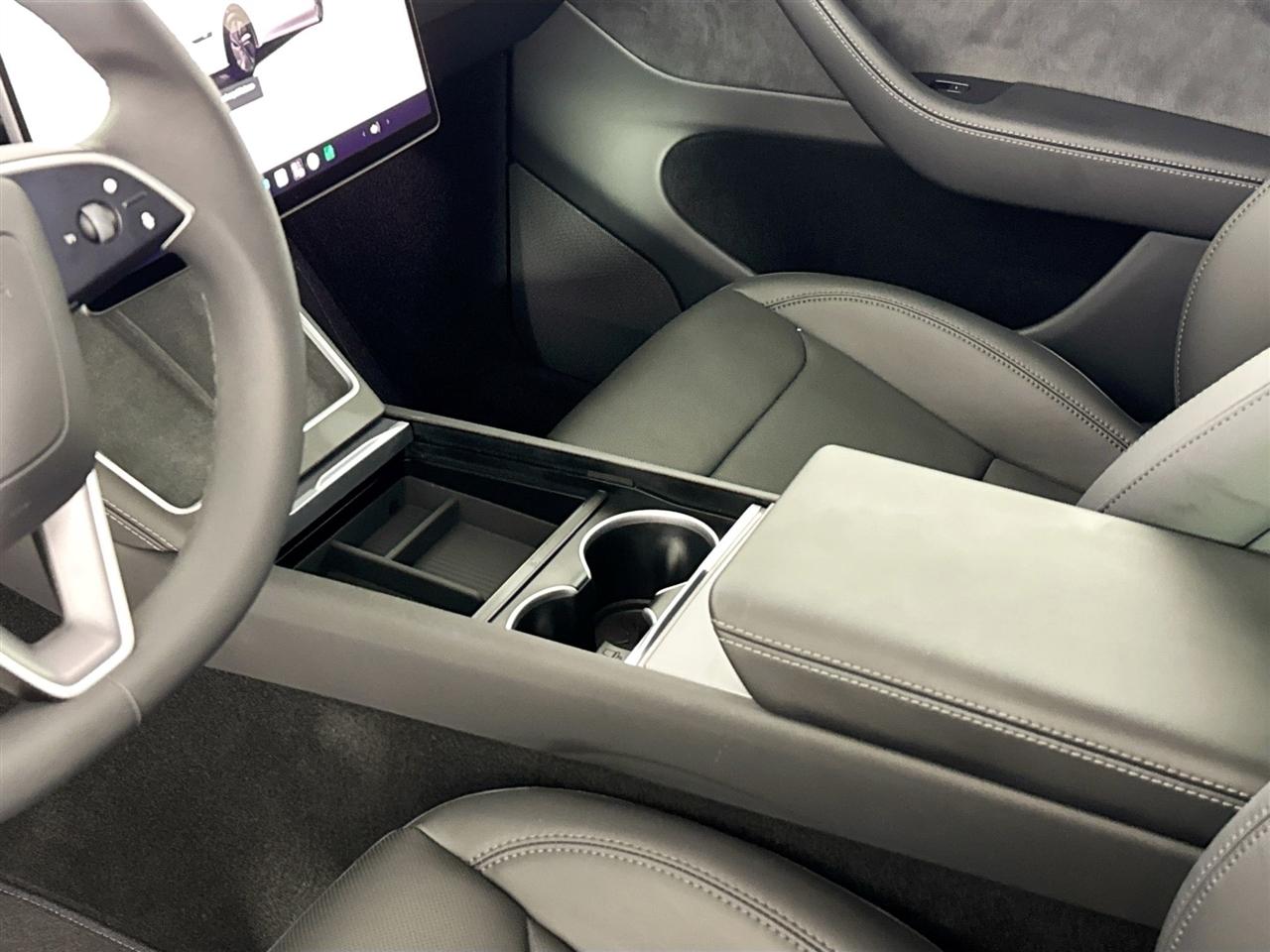 Tesla Model Y Long Range Launch Series AWD *Ltd Avail* 2026