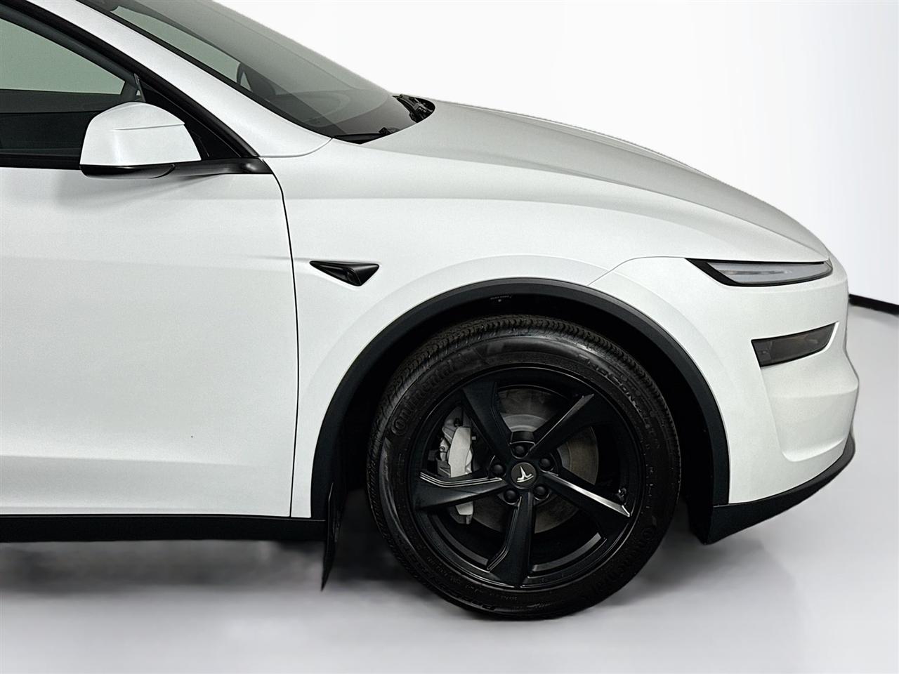 Tesla Model Y Long Range Launch Series AWD *Ltd Avail* 2026