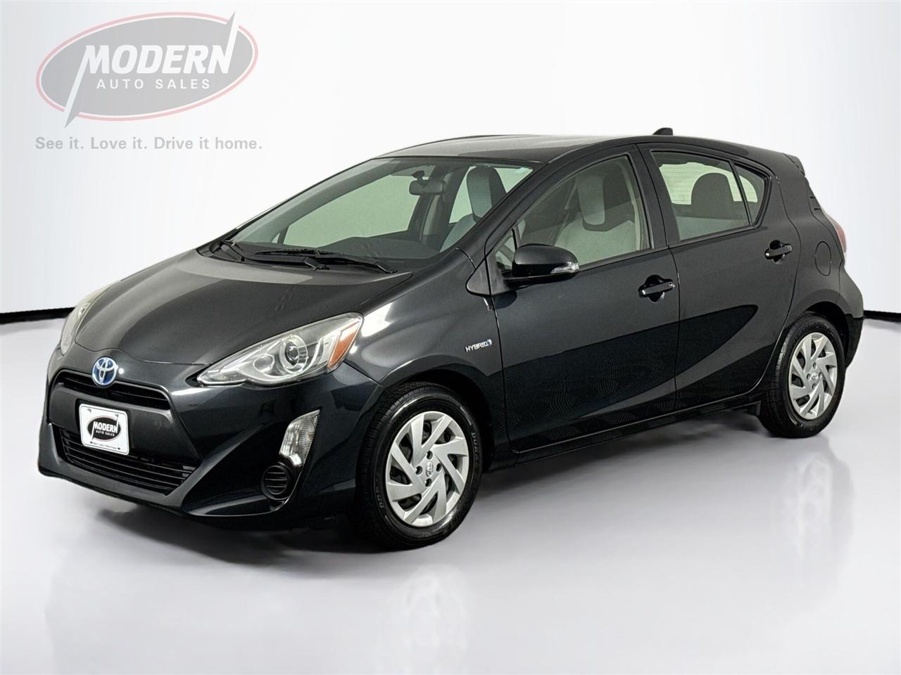 Toyota Prius c 5dr HB Three (Natl) 2015