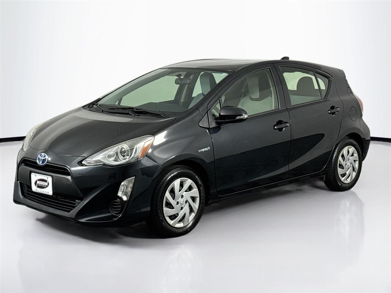 Toyota Prius c 5dr HB Three (Natl) 2015