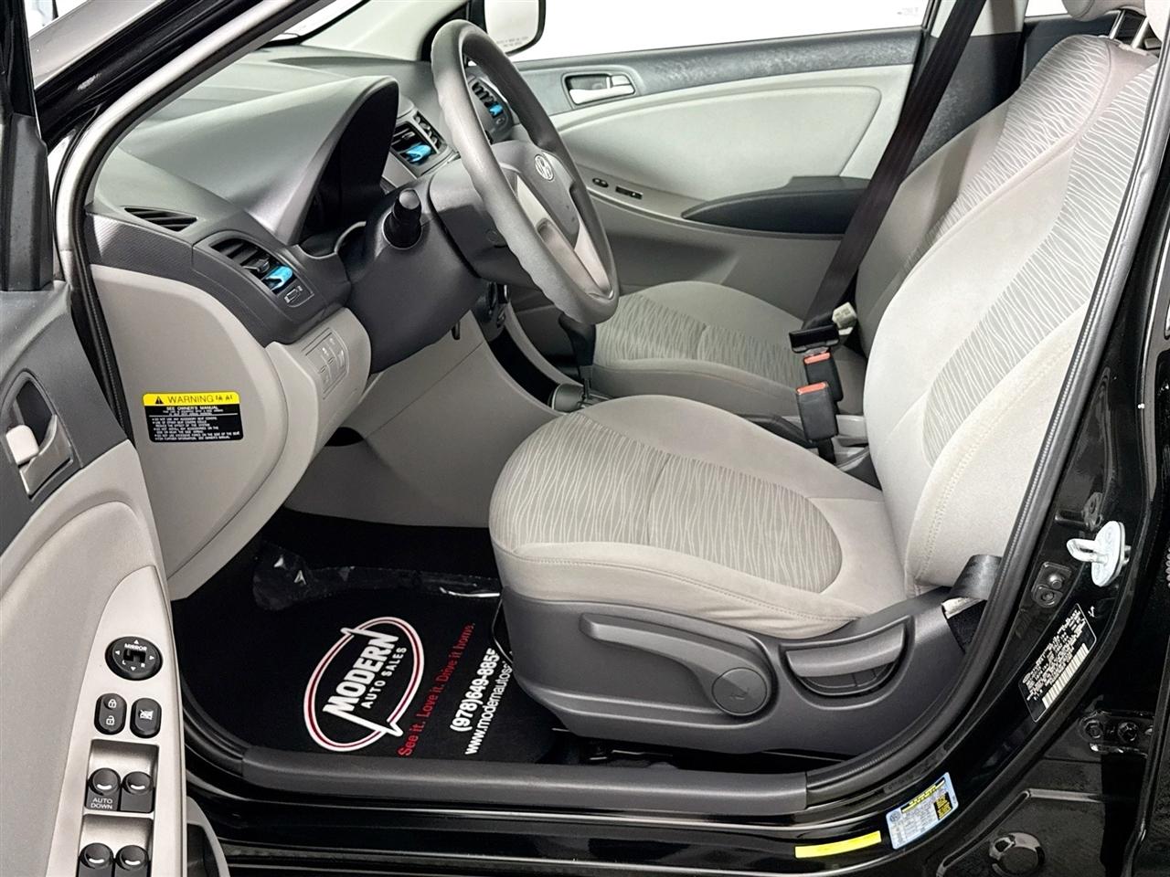 Hyundai Accent 4dr Sdn Auto GLS 2015
