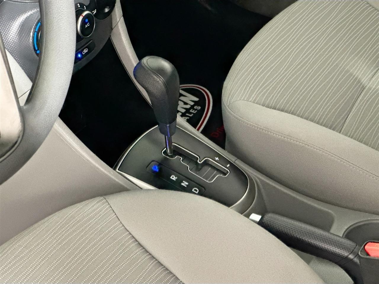 Hyundai Accent 4dr Sdn Auto GLS 2015