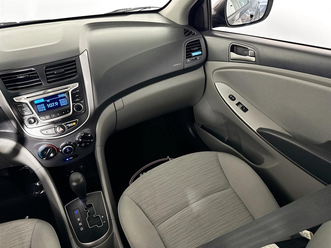 Hyundai Accent 4dr Sdn Auto GLS 2015